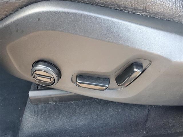 used 2019 Volvo XC90 car, priced at $15,250