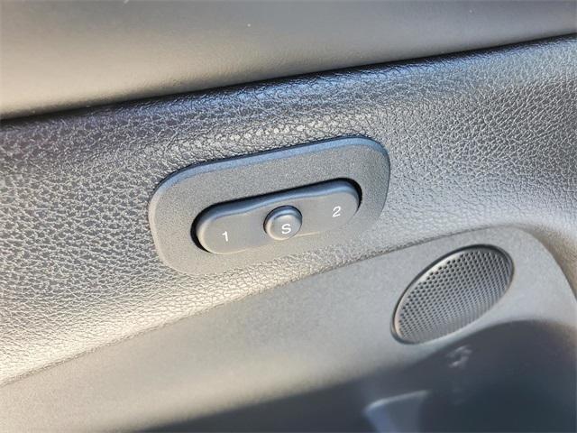 used 2015 Jeep Grand Cherokee car, priced at $12,760