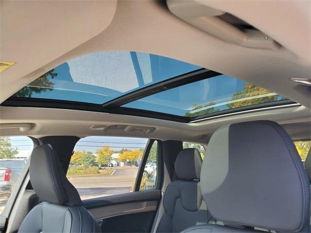 new 2026 Volvo XC90 car, priced at $68,825