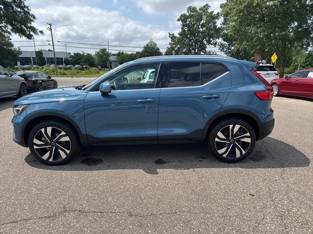 used 2023 Volvo XC40 car, priced at $35,175