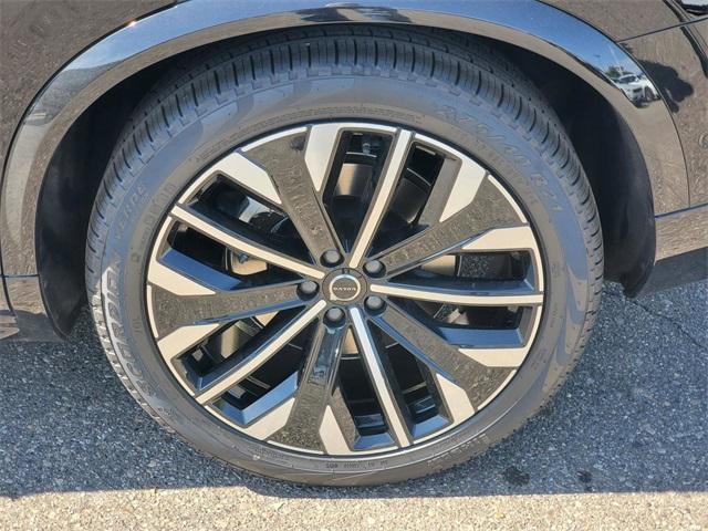new 2025 Volvo XC90 car, priced at $66,245