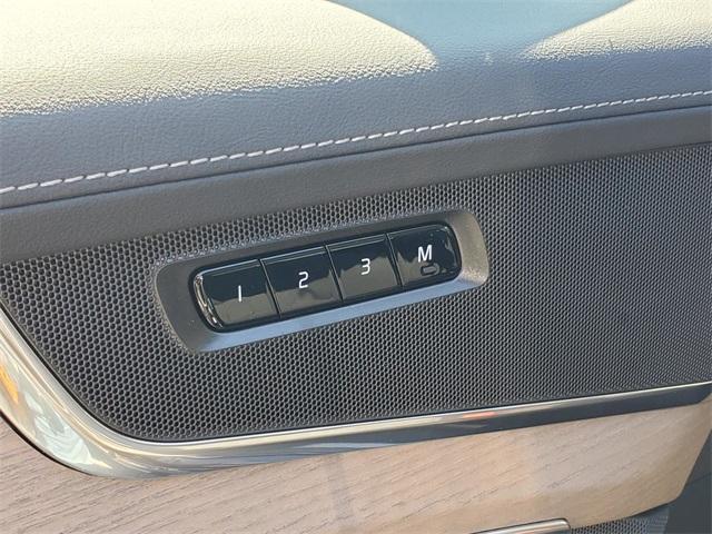 new 2025 Volvo XC90 car, priced at $66,245