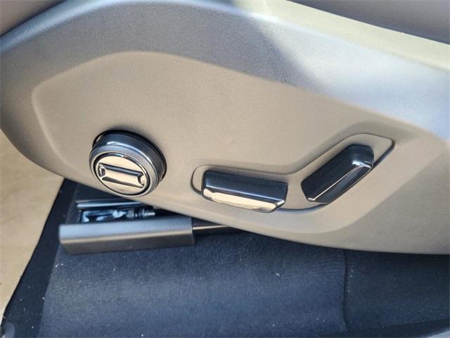 new 2026 Volvo XC90 car, priced at $68,825