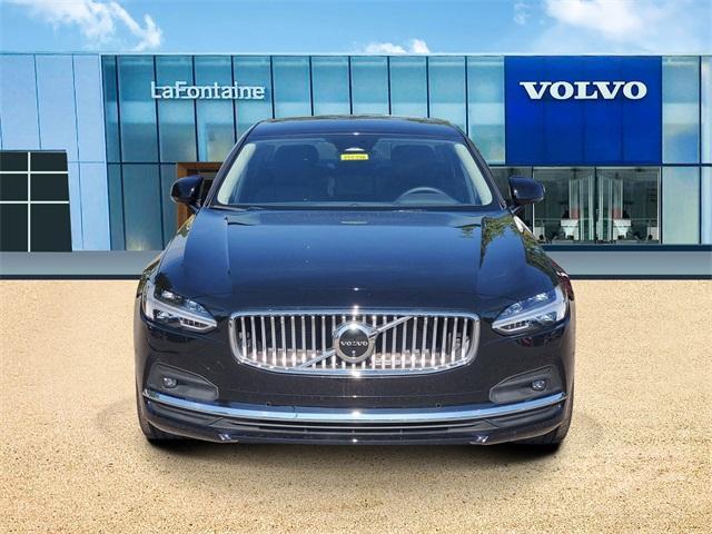 new 2025 Volvo S90 car, priced at $59,995