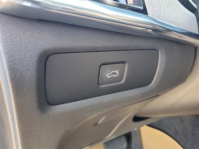 new 2025 Volvo S90 car, priced at $59,995