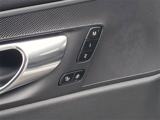 used 2023 Volvo XC60 car, priced at $34,500