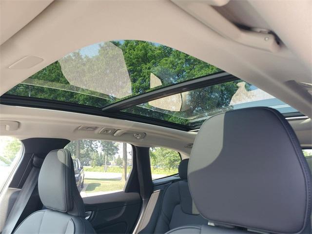 new 2026 Volvo XC60 car, priced at $56,985