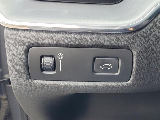 used 2020 Volvo XC60 car, priced at $26,400
