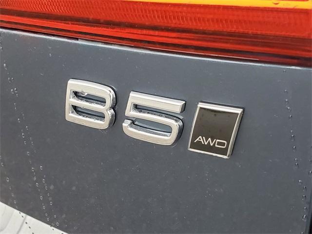 new 2025 Volvo XC60 car, priced at $51,450