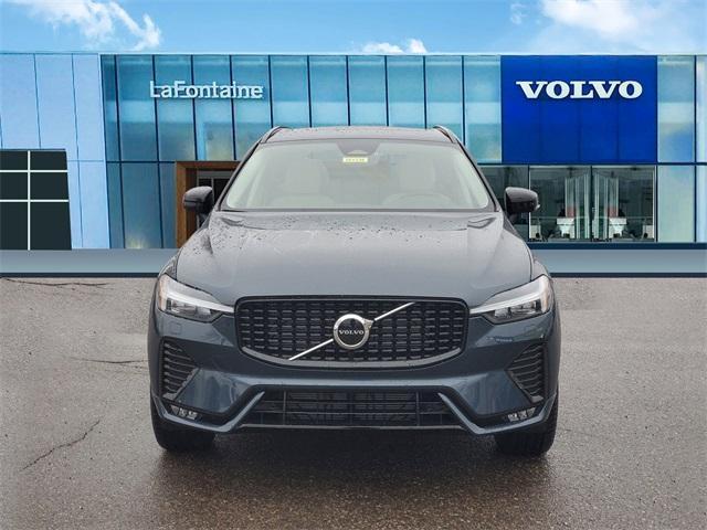 new 2025 Volvo XC60 car, priced at $51,450