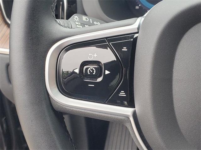 used 2023 Volvo XC60 car, priced at $39,500