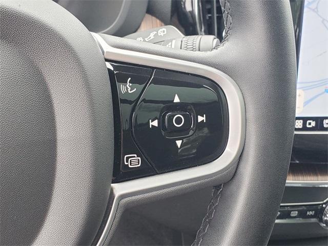 used 2023 Volvo XC60 car, priced at $39,500