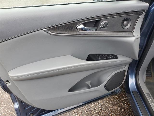 used 2019 Lincoln Nautilus car, priced at $19,450