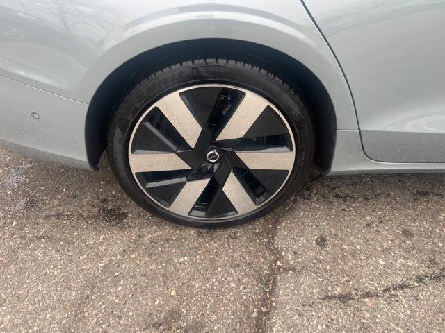 used 2024 Volvo S60 Recharge Plug-In Hybrid car, priced at $41,625