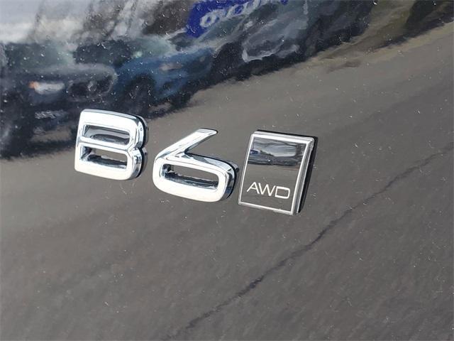 new 2025 Volvo XC90 car, priced at $68,155