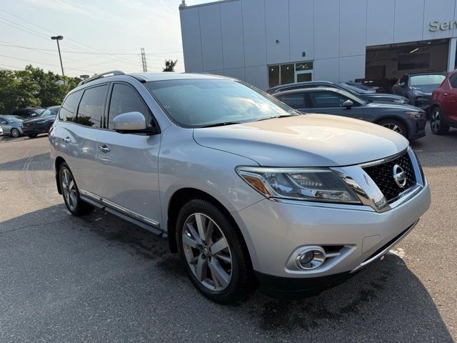 used 2014 Nissan Pathfinder car, priced at $6,500