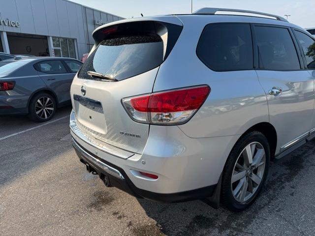 used 2014 Nissan Pathfinder car, priced at $6,500