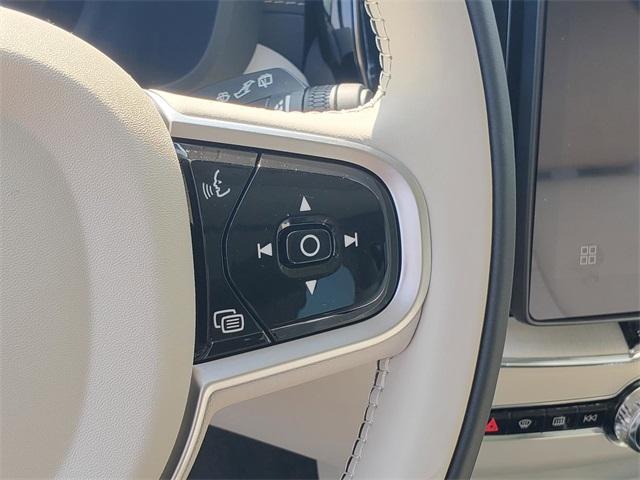 new 2026 Volvo XC60 car, priced at $71,435