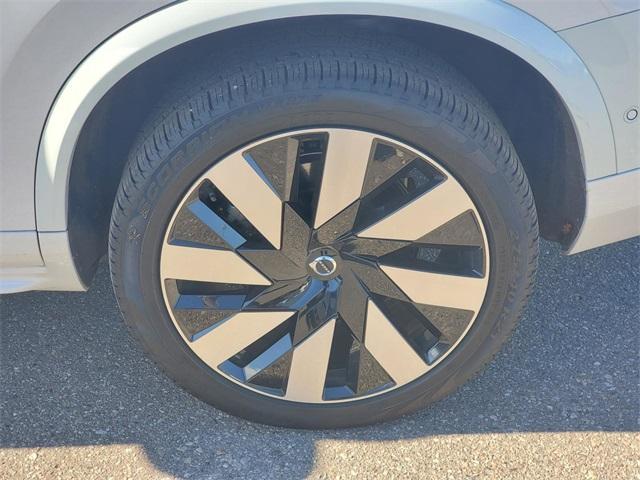 used 2024 Volvo XC90 Recharge Plug-In Hybrid car, priced at $52,500