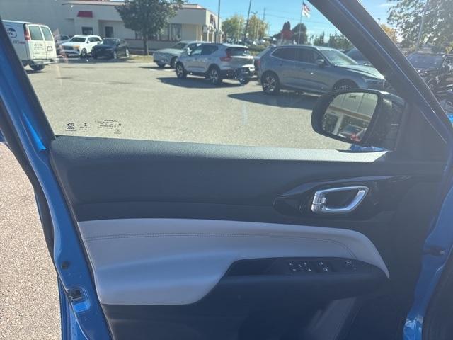 used 2022 Jeep Compass car, priced at $24,500