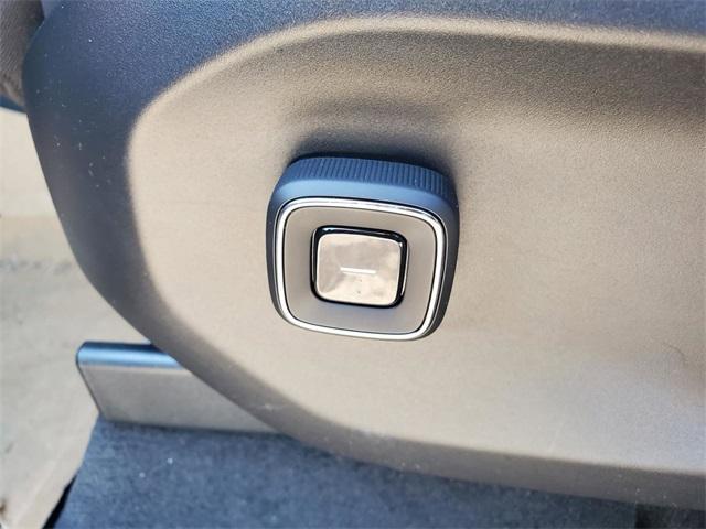 new 2025 Volvo EX90 car, priced at $78,792