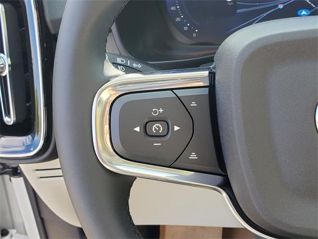 new 2026 Volvo XC40 car, priced at $48,150