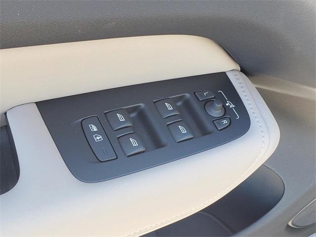 new 2026 Volvo XC60 car, priced at $55,360