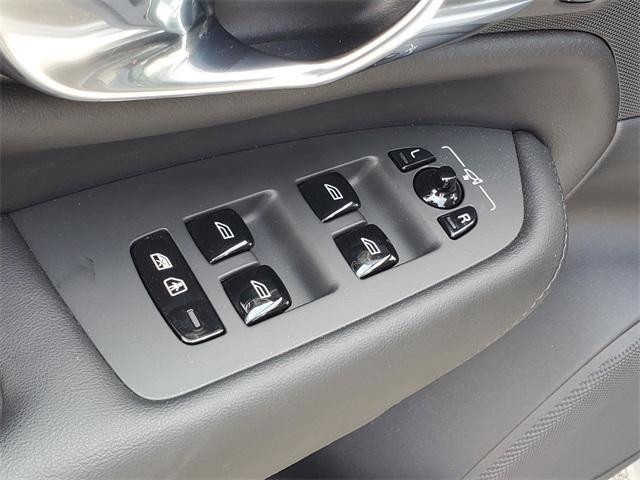 used 2025 Volvo XC90 car, priced at $61,400