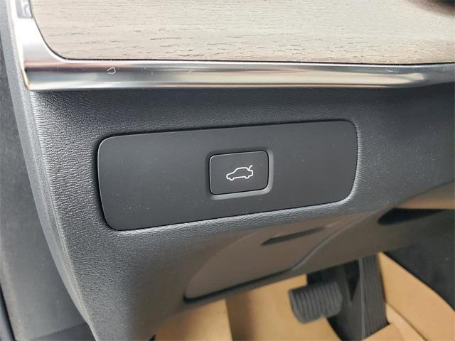 new 2026 Volvo XC90 car, priced at $70,000