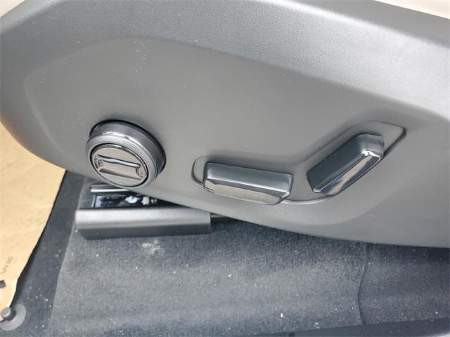 new 2026 Volvo XC90 car, priced at $70,000