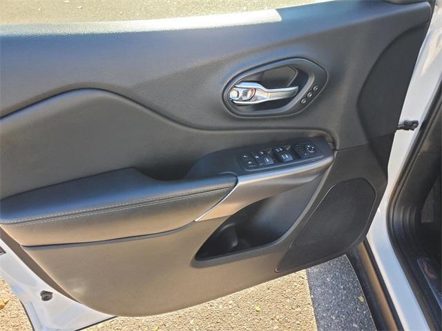 used 2019 Jeep Cherokee car, priced at $14,450