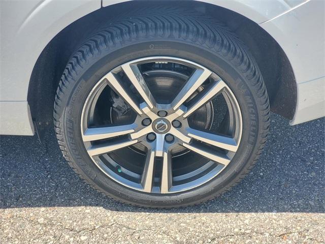 used 2019 Volvo XC60 car, priced at $25,500