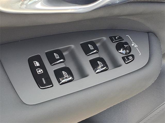 new 2026 Volvo XC90 car, priced at $68,825