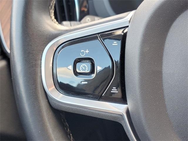 used 2023 Volvo XC60 Recharge Plug-In Hybrid car, priced at $41,500