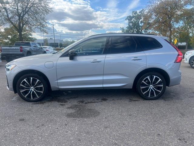 used 2023 Volvo XC60 Recharge Plug-In Hybrid car, priced at $44,000