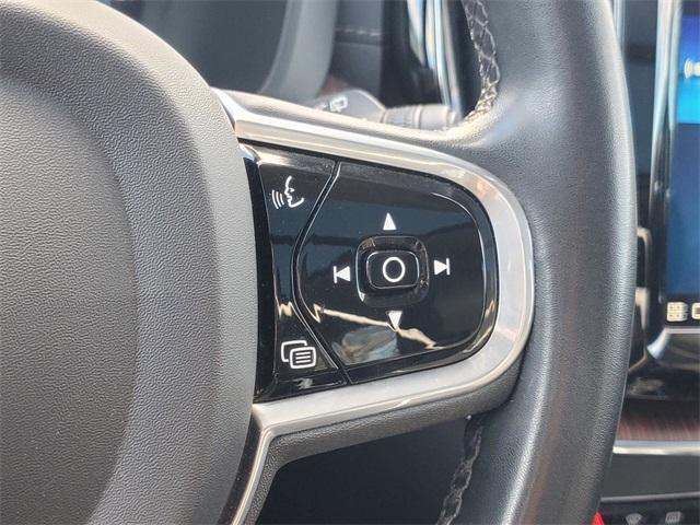 used 2023 Volvo XC60 Recharge Plug-In Hybrid car, priced at $41,500