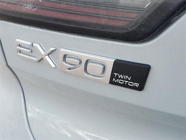 new 2025 Volvo EX90 car, priced at $84,640