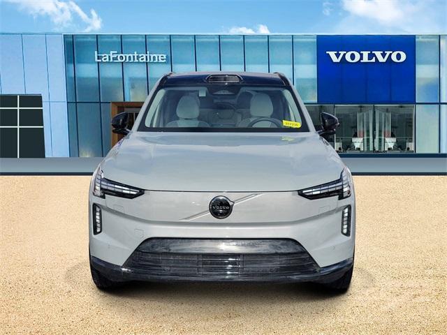 new 2025 Volvo EX90 car, priced at $75,370