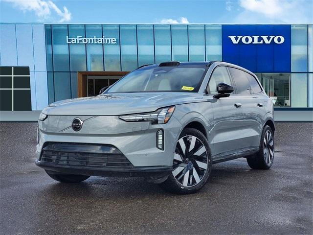 new 2025 Volvo EX90 car, priced at $84,640