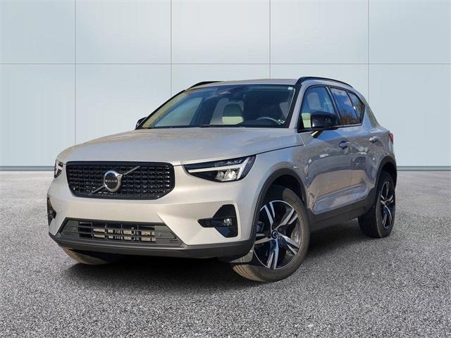 used 2023 Volvo XC40 car, priced at $31,915