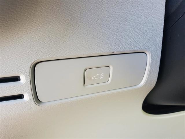 used 2023 Volvo XC40 car, priced at $31,915