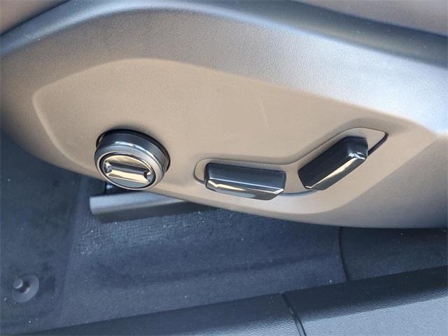 new 2026 Volvo XC60 Plug-In Hybrid car, priced at $67,675