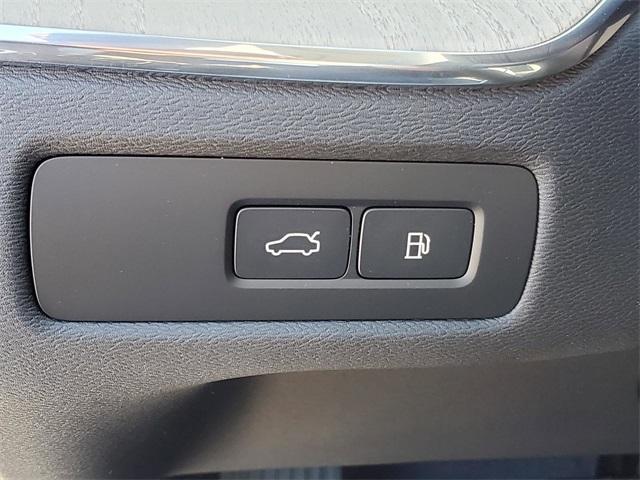 new 2026 Volvo XC60 Plug-In Hybrid car, priced at $67,675