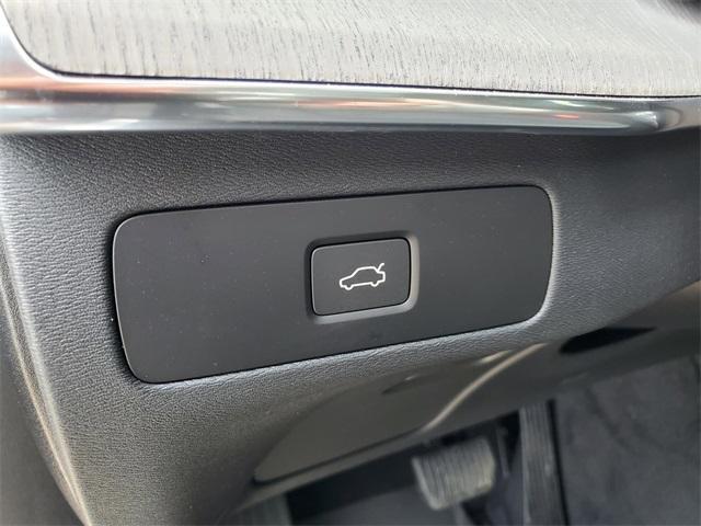 new 2025 Volvo XC90 car, priced at $73,835