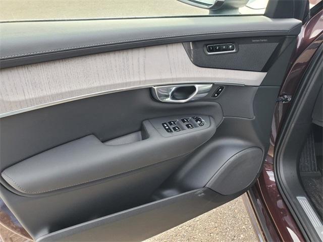 new 2025 Volvo XC90 car, priced at $73,835