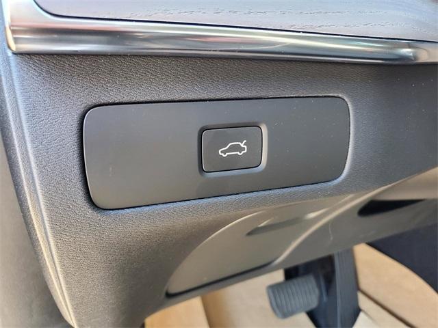 new 2026 Volvo XC90 car, priced at $68,825