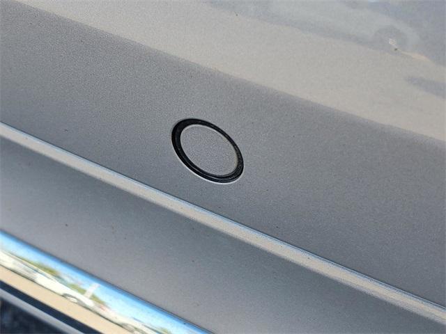 used 2023 Volvo XC60 Recharge Plug-In Hybrid car, priced at $40,400