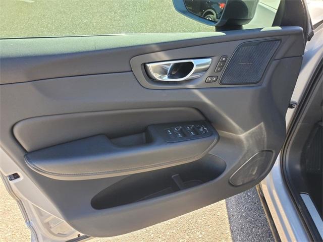 used 2023 Volvo XC60 Recharge Plug-In Hybrid car, priced at $40,400