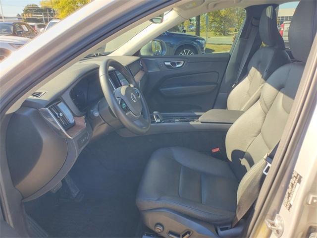 used 2023 Volvo XC60 Recharge Plug-In Hybrid car, priced at $40,400