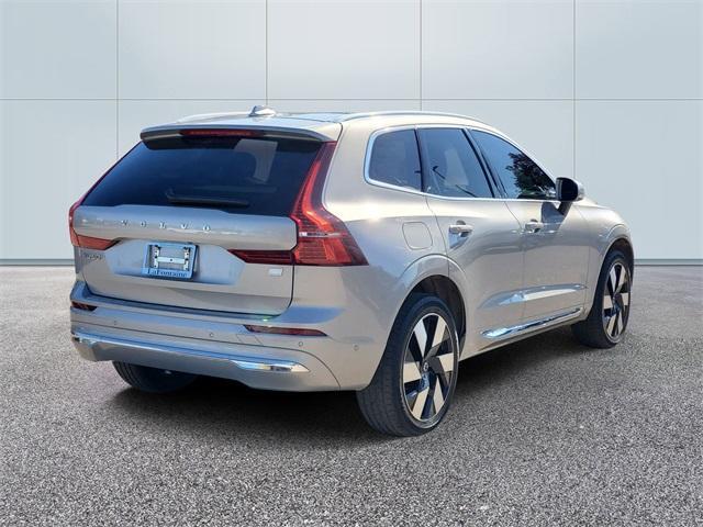 used 2023 Volvo XC60 Recharge Plug-In Hybrid car, priced at $40,400